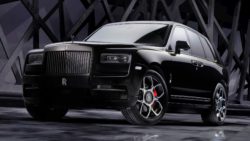 Rolls-Royce Cullinan Black Badge добрался до России.