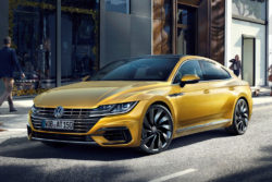 Российский офис Volkswagen наконец-то вывел на рынок флагманский лифтбек Arteon