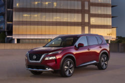 Nissan Rogue предсказал будущий X-Trail