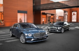 Bentley Flying Spur долетел до России с опозданием.