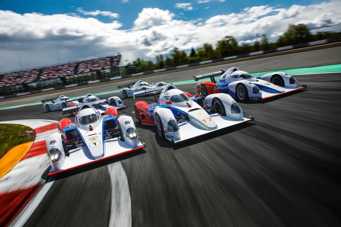 Вы сейчас просматриваете Заезд на Moscow Raceway с участием дюжины прототипов BR03 станет прологом к проведению в 2026 году 5-этапного монокубка на отечественных гоночных болидах